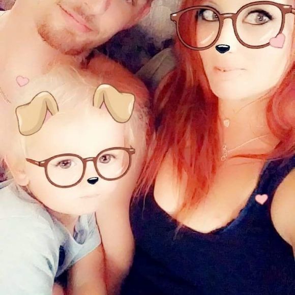 Meet your Posher, Jennifer - Picture 1 of 1